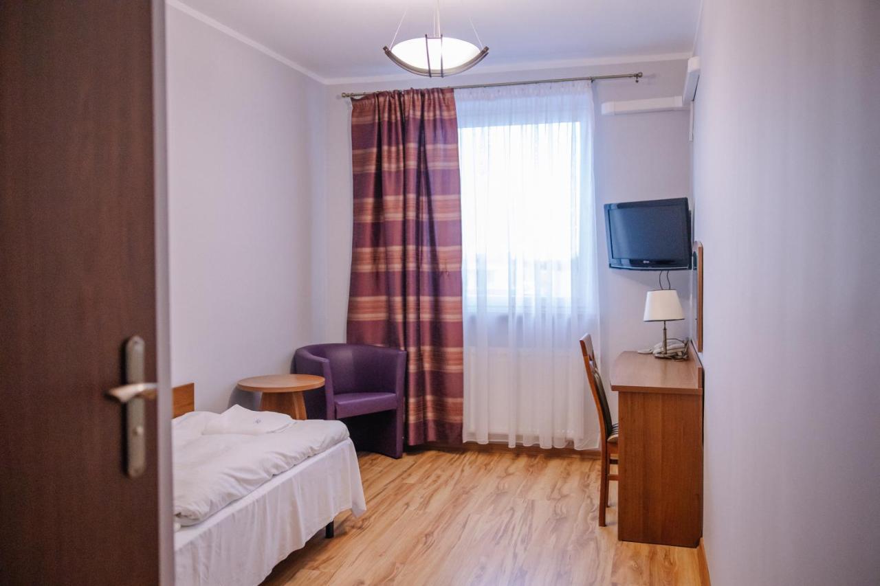 Zajazd Blue Modla Krolewska Esterno foto